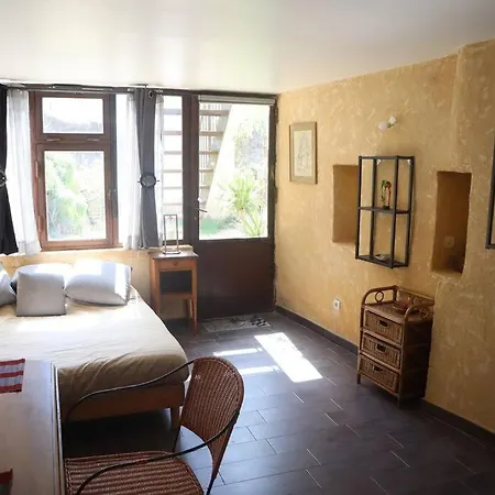 : Studio Centre Village *