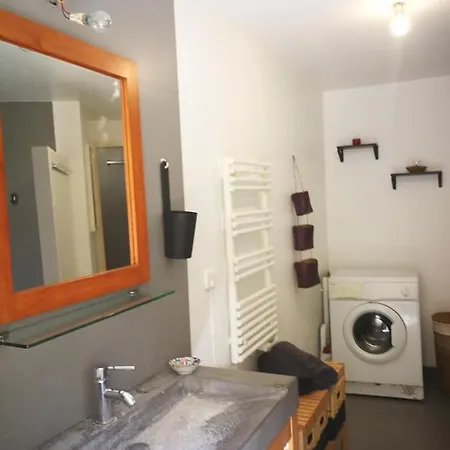 Apartment : Studio Centre Village Collias